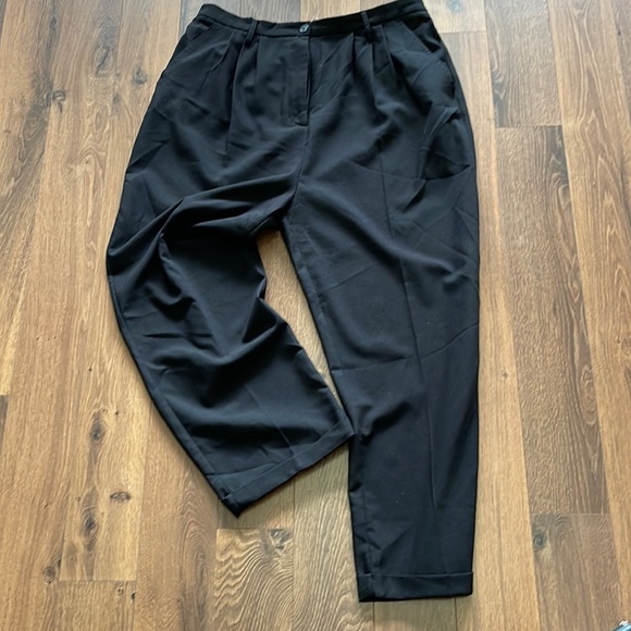 🆕 Silence + Noise Slouchy Tailored Trouser - Picture 2 of 15